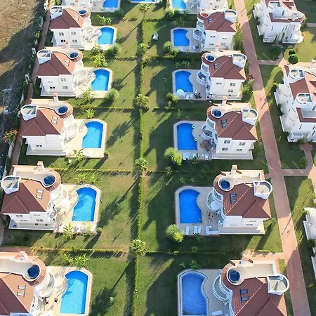 Golf Village Villas Mustakil 3 וילה *